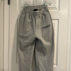 Comfrt light grey sweatpants
